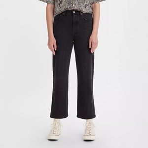 Levi’s Ribcage straight ankle jeans
